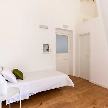 Chiavettieri House *