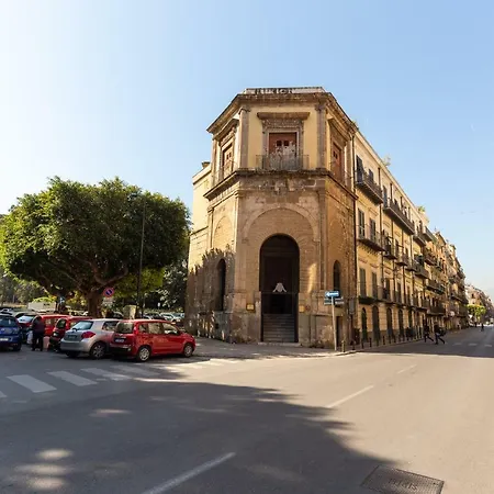 Chiavettieri House